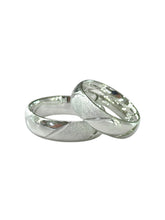 ARGOLLA LINEAS DIAGONAL LISO Y ARENA - PLATA .925