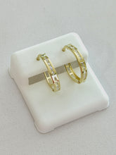 ARRACADA HUGGI CANAL ZIRCONIA MED - ORO 10K
