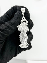 DIJE VIRGEN DESATANUDOS CON PIEDRA ZIRCONIA - PLATA .925