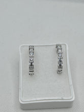 ARRACADA GRANDE VIÑETAS ZIRCONIA - BROCHE CLICK - PLATA .925