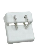 ARRACADA CUADRADA LÍNEA ZIRCONIA - PLATA .925