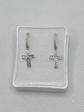 ARRACADA CON CRUZ RECTA COLGANTE - PLATA .925
