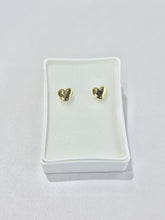 ARETE CORAZÓN INFLADO BROCHE MARIPOSA - ORO 10K