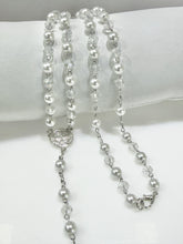 ROSARIO CRISTAL CON PERLA - PLATEADO