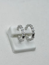 ARRACADA GRANDE VIÑETAS ZIRCONIA - BROCHE CLICK - PLATA .925