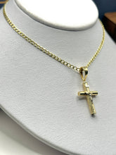 CADENA BARBADA CON CRISTO TUBULAR - 60 CM - ORO 10K