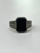 ANILLO RECTÁNGULO PIEDRA NEGRA VINTAGE - PLATA .925
