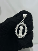 DIJE VIRGEN DESATANUDOS MARCO PIEDRA ZIRCONIA - PLATA .925