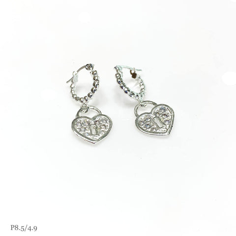 ARRACADA BOLEADA CON CORAZÓN CANDADO