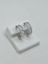 ARRACADA MEDIANA LÍNEA BAGUETE HORIZONTAL - PLATA .925