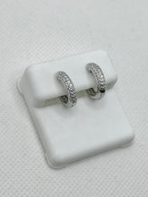 ARRACADA CURVA MULTI ZIRCONIA CHICA- PLATA .925