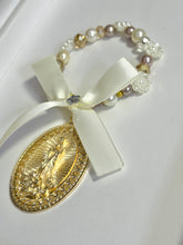 BENDICIÓN ARO FLORES CON MEDALLA VIRGEN DE GUADALUPE 3D