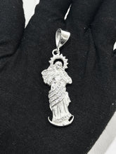 DIJE VIRGEN DESATANUDOS CON PIEDRA ZIRCONIA - PLATA .925