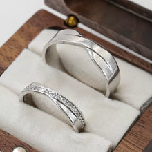 ARGOLLAS ORO BLANCO DISEÑO MOÑO - ORO 14K