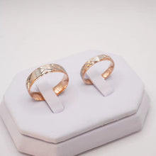 ARGOLLAS BI COLOR - BLANCO MATE CON LÍNEAS CRUZADAS ROSA - ORO 14K