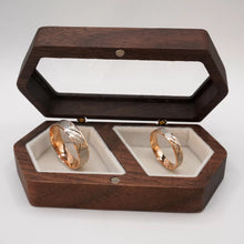 ARGOLLAS BI COLOR - BLANCO MATE CON LÍNEAS CRUZADAS ROSA - ORO 14K