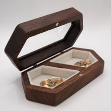 ARGOLLAS ORO FLORENTINO - LINEA DIAGONAL CON 3 ZIRCONIAS - ORO 10K