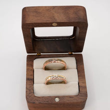 ARGOLLAS ORO FLORENTINO - LINEA DIAGONAL CON 3 ZIRCONIAS - ORO 10K