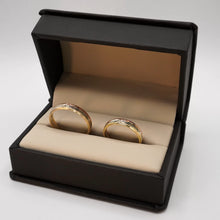 ARGOLLAS ORO FLORENTINO - LINEA DIAGONAL CON 3 ZIRCONIAS - ORO 10K