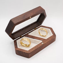 ARGOLLAS ORO AMARILLO - FONDO RAYAS CON LÍNEAS LISAS - ORO 10K