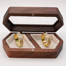 ARGOLLAS BI COLOR - BLANCO Y AMARILLO CUADRÍCULA CON MARGEN CRAQUELADO - ORO 14K