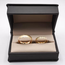 ARGOLLAS BI COLOR - MATE AMARILLO CON LÍNEAS BLANCO EN MARGEN - ORO 14K