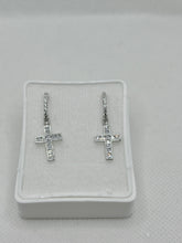 ARRACADA CON CRUZ RECTA COLGANTE - PLATA .925