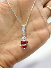 CADENA CON DIJE SAGRADO CORAZON DE JESUS -  MODELO 2 - PLATA .925