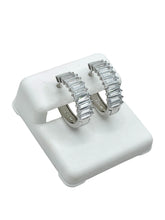 ARRACADA MEDIANA LÍNEA BAGUETE HORIZONTAL - PLATA .925