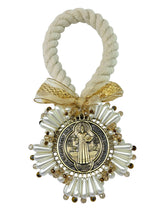 BENDICIÓN SOGA JUMBO CON MEDALLA SAN BENITO ABAD BORDADA PERLA EN CONO