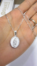 CADENA CON MEDALLA VIRGEN DE GUADALUPE - BISEL LISO - MATE - PLATA .925