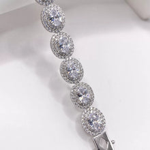 GARGANTILLA OVAL ZIRCONIA CENTRAL CON CONTORNO - PLATA .925