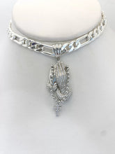 DIJE DE MANOS ORANDO CON ROSARIO - PLATA .925