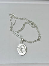 CADENA CON MEDALLA VIRGEN DEL CARMEN - MATE - PLATA .925