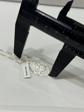 CADENA CON MEDALLA VIRGEN DESATANUDOS - MATE - PLATA .925