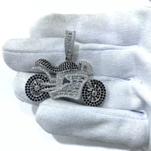 DIJE  MOTOCICLETA CON PIEDRA CIRCONIA - PLATA .925