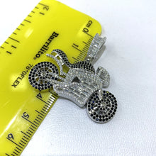 DIJE  MOTOCICLETA CON PIEDRA CIRCONIA - PLATA .925