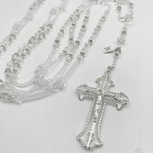 LAZO PLATEADO - CRISTAL GOTAS CON CRISTO HUECO