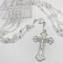 LAZO PLATEADO - CRISTAL GOTAS CON CRISTO HUECO