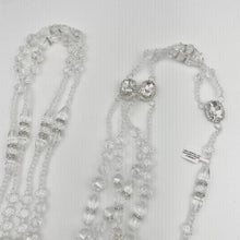 LAZO PLATEADO - CRISTAL CON PIEDRA ELEGANTE EN CRUCERO - SIN IMAGEN RELIGIOSA