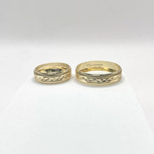 ARGOLLAS ORO AMARILLO - LINEAS CENTRAL FACETADA ANCHA - ORO 10K