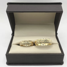 ARGOLLAS ORO AMARILLO - LINEAS CENTRAL FACETADA ANCHA - ORO 10K