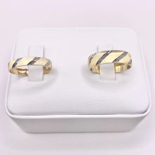 ARGOLLAS BI COLOR - LINEAS DIAGONALES BLANCO FONDO AMARILLO - ORO 10K