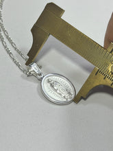 CADENA CON MEDALLA VIRGEN DE GUADALUPE - BISEL LISO - MATE - PLATA .925