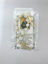 LLAVERO - MISTERIO DE PERLA BORREGO CON CRUZ SILUETA