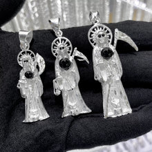 DIJE SANTA MUERTE CON BOLA NEGRA - PLATA .925