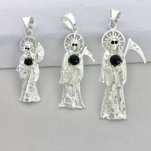 DIJE SANTA MUERTE CON BOLA NEGRA - PLATA .925