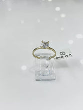 ANILLO SOLITARIO CON ZIRCONIA CLASICO  - ORO 10K