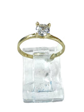 ANILLO SOLITARIO CON ZIRCONIA CLASICO  - ORO 10K