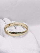 ARO PULSERA - DISEÑO FACETADO - 6.5 CM X 1 CM - ORO 10K